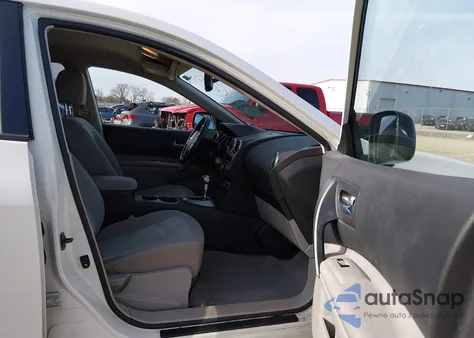 2010 Nissan Rogue S z USA, uszkodzony, nr VIN JN8AS5MT1AW004402